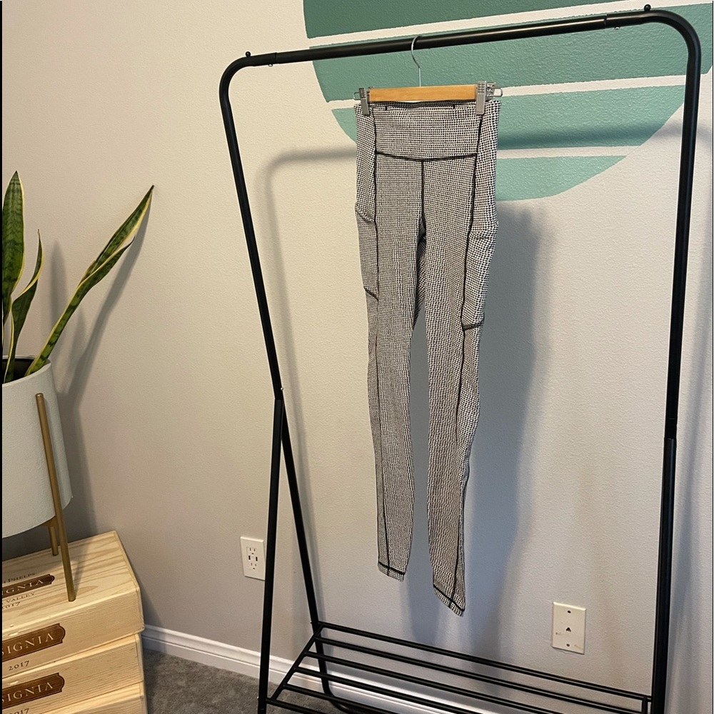 Lululemon Yoga Pants Legging Houndstooth size 6